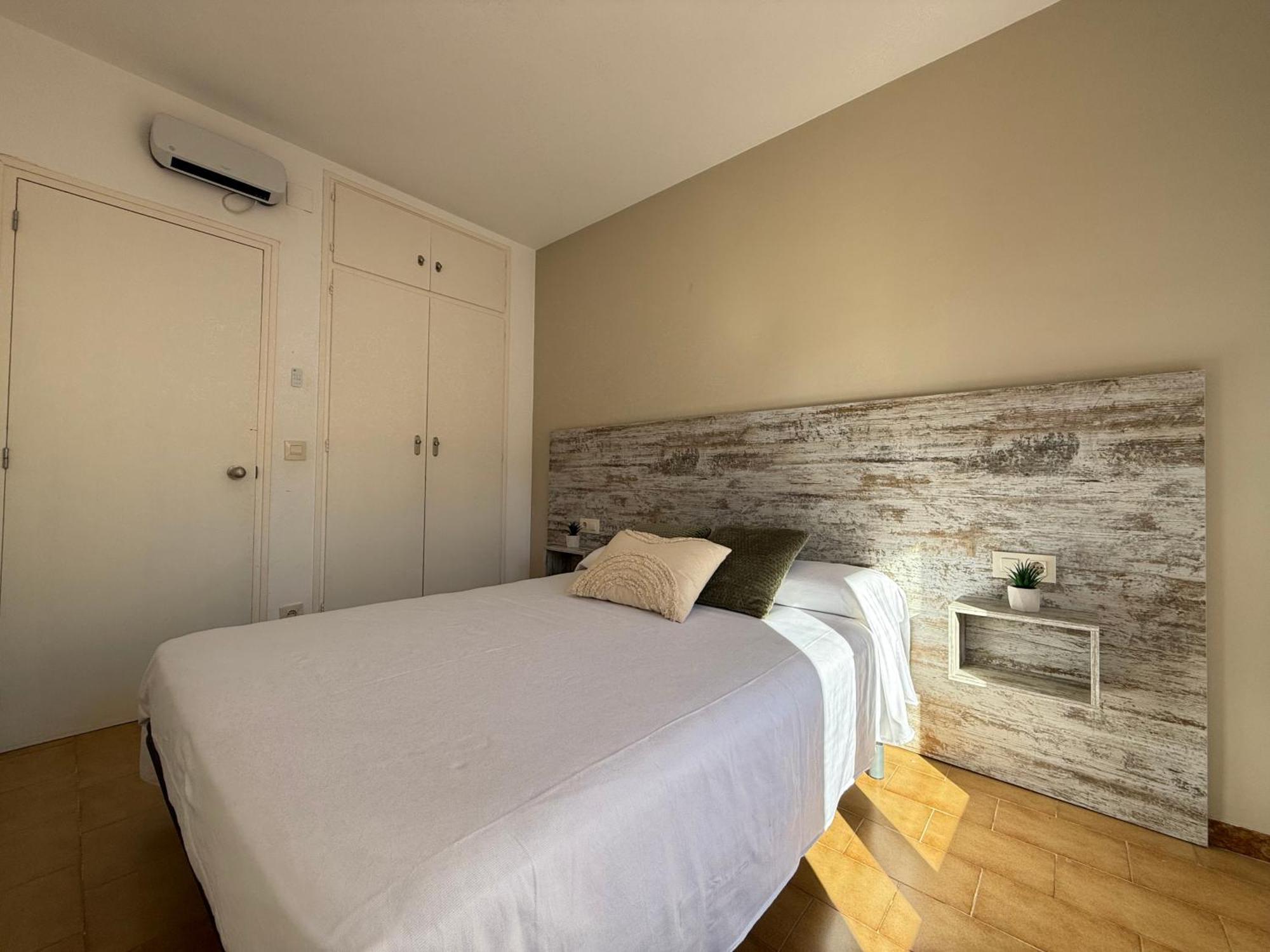 Agi Sant Jordi Apartment Roses Ngoại thất bức ảnh