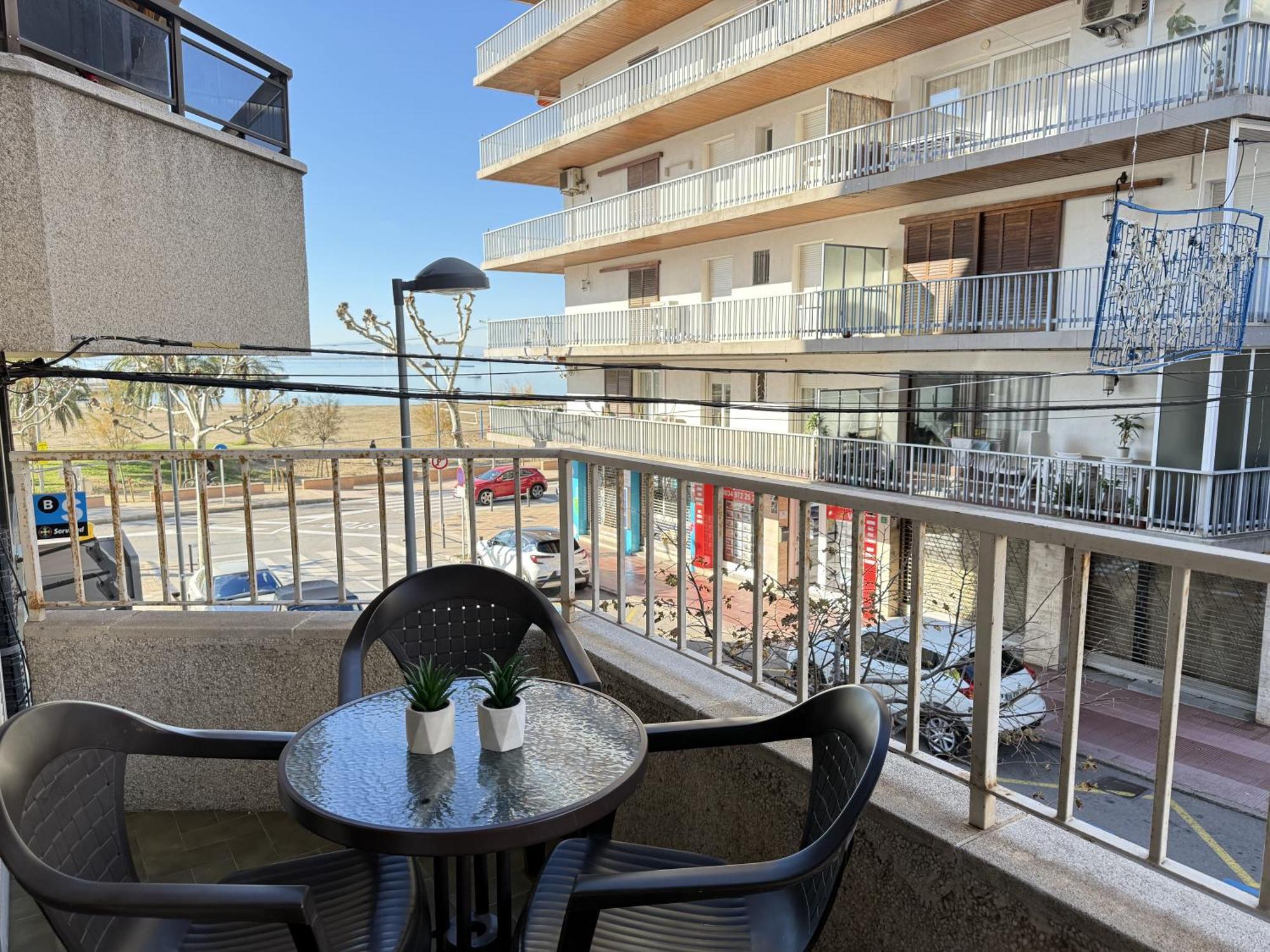 Agi Sant Jordi Apartment Roses Ngoại thất bức ảnh